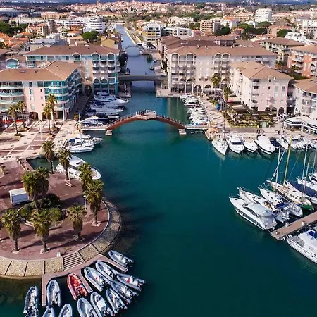 Apt moderne et cosy, 1,7 km des plages, idéalement placé. Appartement Fréjus